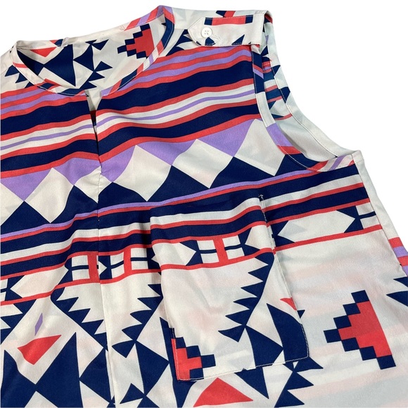 Size small-medium cute, thin, colorful Aztec design top, split neck, curved hem - Picture 2 of 11